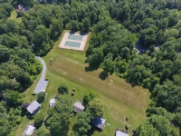 Takundewide Cottages Tennis courts
