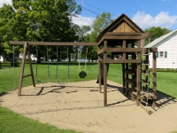 Takundewide Cottages Playground for young children