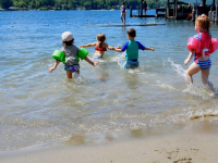 Takundewide Cottages on Lake George swim area