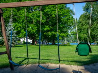 Takundewide Cottages on Lake George playground