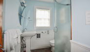 Takundewide Cottage #10 downstairsbathroom