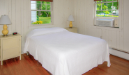 Takundewide Cottage #5 Queen Bedroom