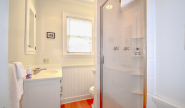 Takundewide Cottage #5 bathroom