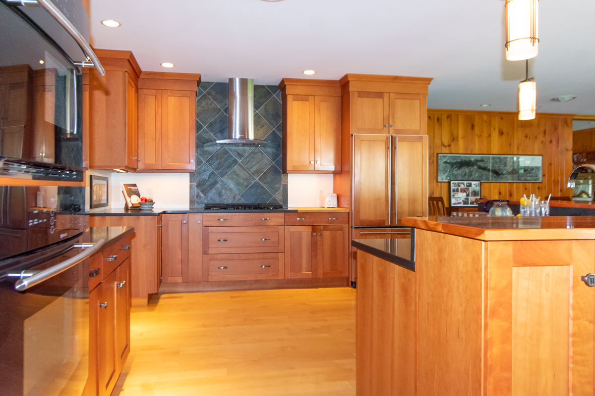 The Mason House Refrig and Cooktop
